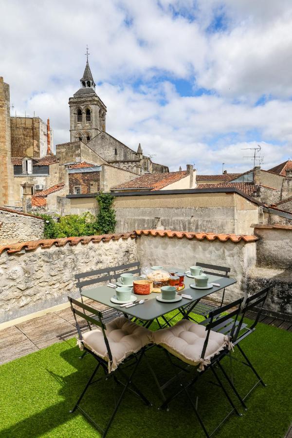 Apartamento Tour Du Palais #Terrasse #Vue Cognac Exterior foto